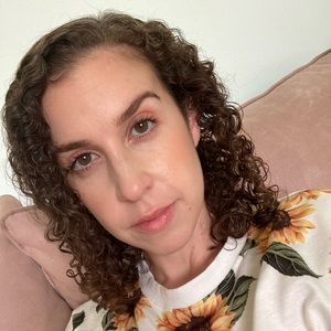 Meet your Posher, Cristina